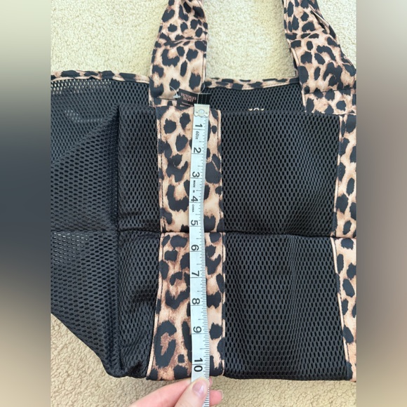 Victoria’s Secret mesh shopper with leopard accent cheetah  handles - Picture 8 of 8
